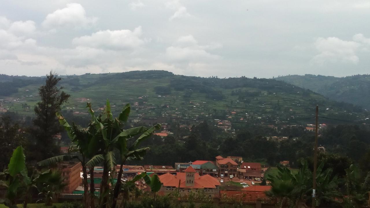 White Horse Inn Kabale Ngoại thất bức ảnh