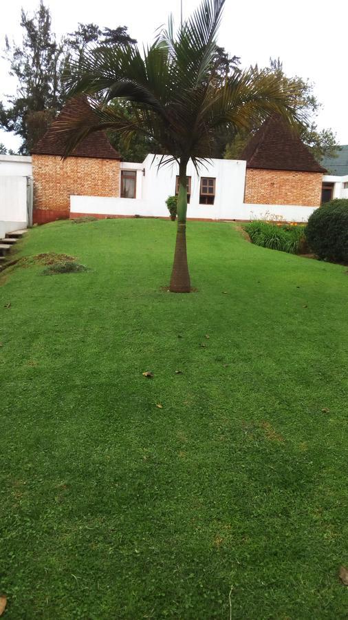 White Horse Inn Kabale Ngoại thất bức ảnh